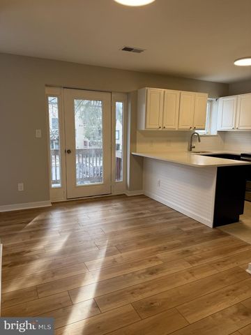 4703 CENTER TERRACE LN, Wilmington, DE 19802