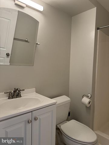 4703 CENTER TERRACE LN, Wilmington, DE 19802