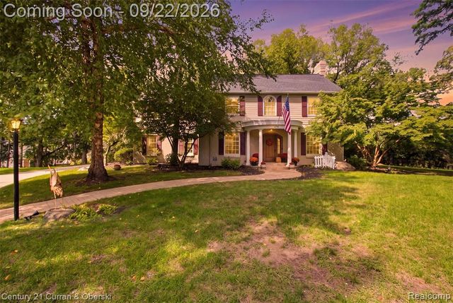 215 Vorn Lane, Bloomfield Hills, MI 48301