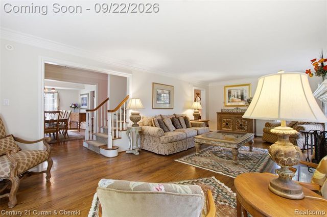 215 Vorn Lane, Bloomfield Hills, MI 48301
