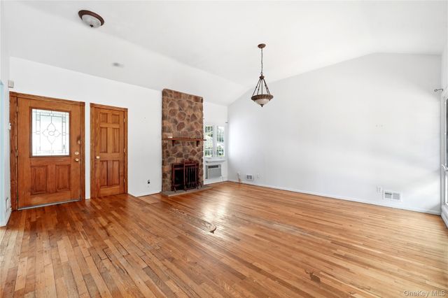 188 1st Avenue, Massapequa Park, NY 11762