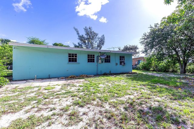1406 NW 11th Street, Fort Lauderdale, FL 33311
