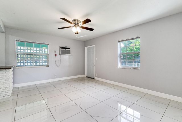 1406 NW 11th Street, Fort Lauderdale, FL 33311