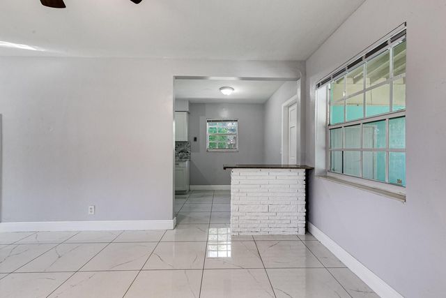 1406 NW 11th Street, Fort Lauderdale, FL 33311