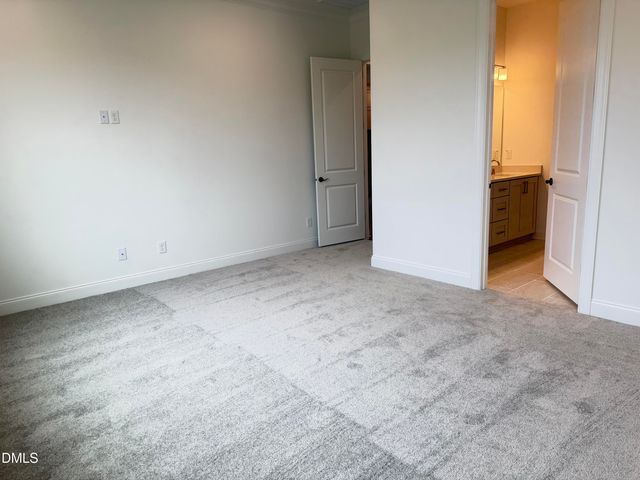 2028 Abbeyhill Drive 101, Raleigh, NC 27610