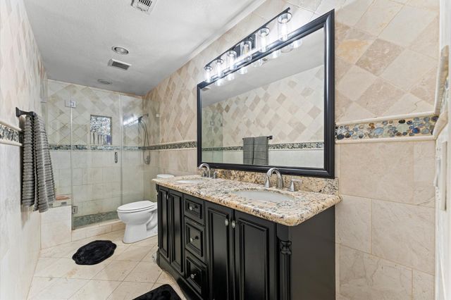 6815 Inwood West Drive, Houston, TX 77088