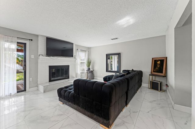 6815 Inwood West Drive, Houston, TX 77088