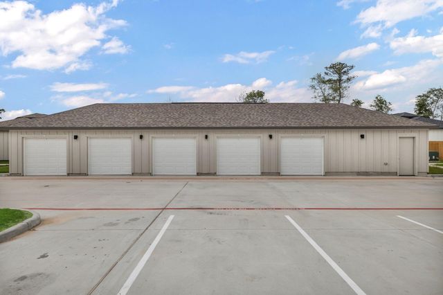 4250 Woodridge Parkway 1092, Porter, TX 77365