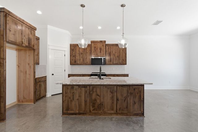 109 Graystone, Weatherford, TX 76088