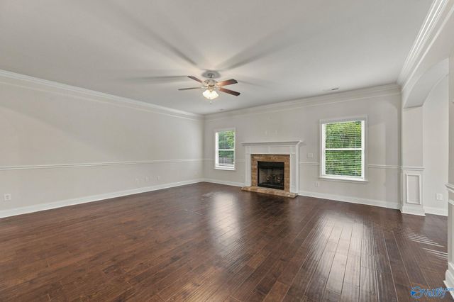 7200 Dorchester Drive SE, Owens Cross Roads, AL 35763