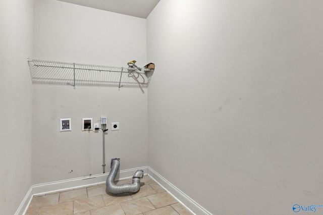 7200 Dorchester Drive SE, Owens Cross Roads, AL 35763