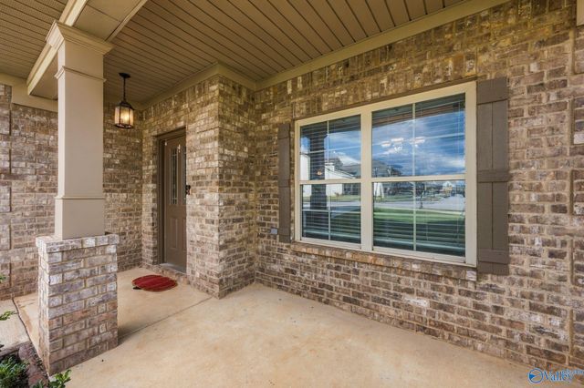 7200 Dorchester Drive SE, Owens Cross Roads, AL 35763