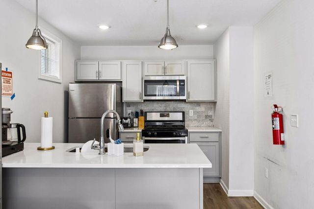 2109 Aldrich Avenue S, Minneapolis, MN 55405