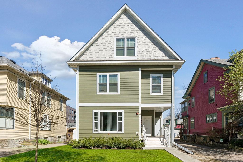 2109 Aldrich Avenue S, Minneapolis, MN 55405 — photo 2