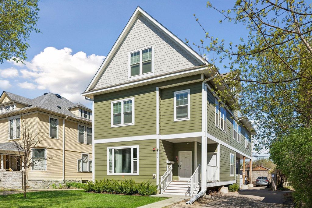 2109 Aldrich Avenue S, Minneapolis, MN 55405 — photo 3
