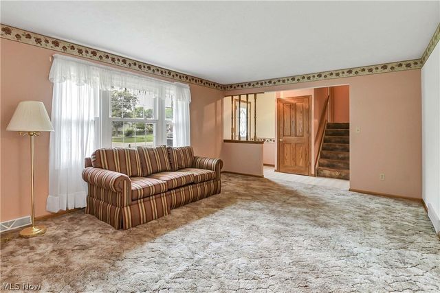 235 Kenwick Drive, Northfield, OH 44067