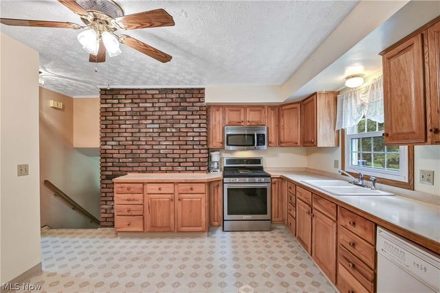 235 Kenwick Drive, Northfield, OH 44067