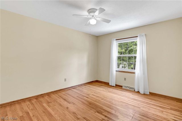 235 Kenwick Drive, Northfield, OH 44067