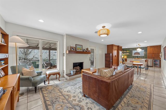 2516 Old Oaks Drive, Waco, TX 76710