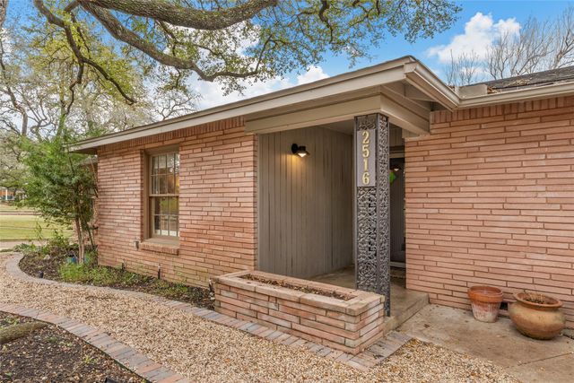 2516 Old Oaks Drive, Waco, TX 76710
