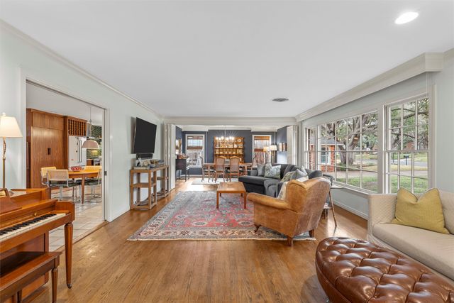 2516 Old Oaks Drive, Waco, TX 76710