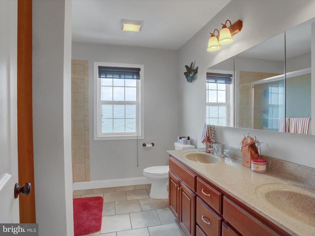 1725 WARM SPRING ROAD, Chambersburg, PA 17202