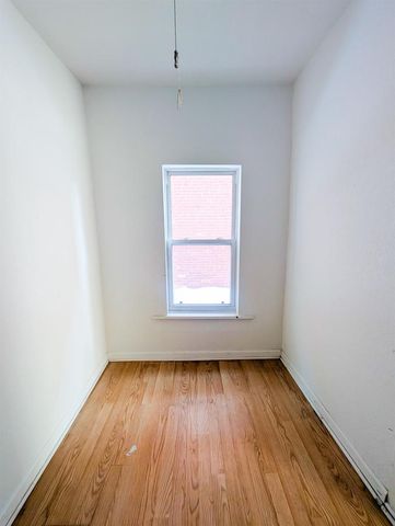 206 N 2nd Avenue, Wausau, WI 54401