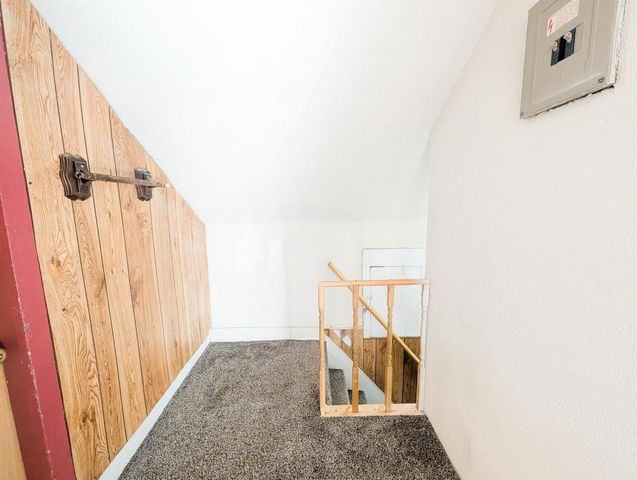 206 N 2nd Avenue, Wausau, WI 54401