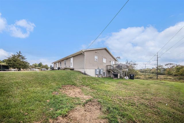 10497 S Jackson Road, Cement City, MI 49233