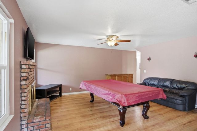 1669 London Ave, Manteca, CA 95336