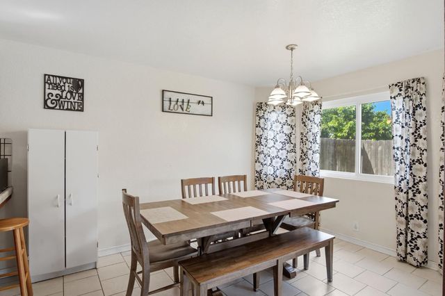 1669 London Ave, Manteca, CA 95336