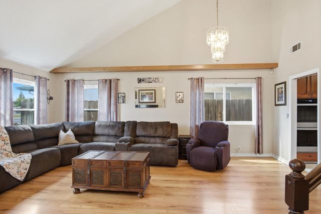 1669 London Ave, Manteca, CA 95336