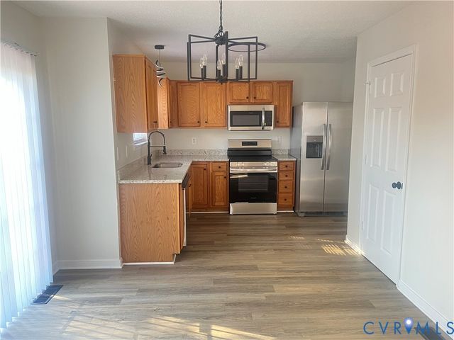 2628 Grand Glen Rd, Richmond, VA 23223