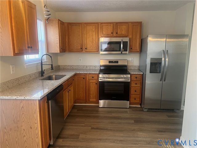 2628 Grand Glen Rd, Richmond, VA 23223