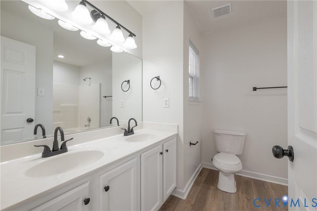 2628 Grand Glen Rd, Richmond, VA 23223