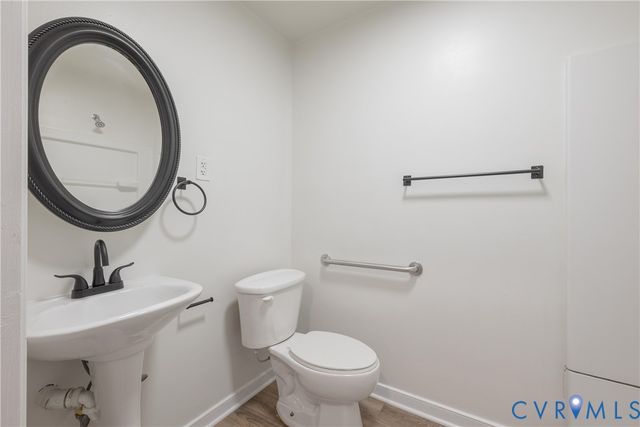 2628 Grand Glen Rd, Richmond, VA 23223