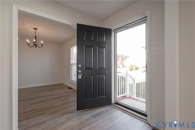 2628 Grand Glen Rd, Richmond, VA 23223