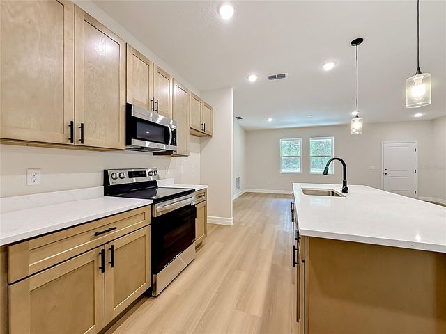 31825 NUTMEG AVENUE, Eustis, FL 32736