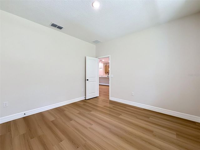 31825 NUTMEG AVENUE, Eustis, FL 32736