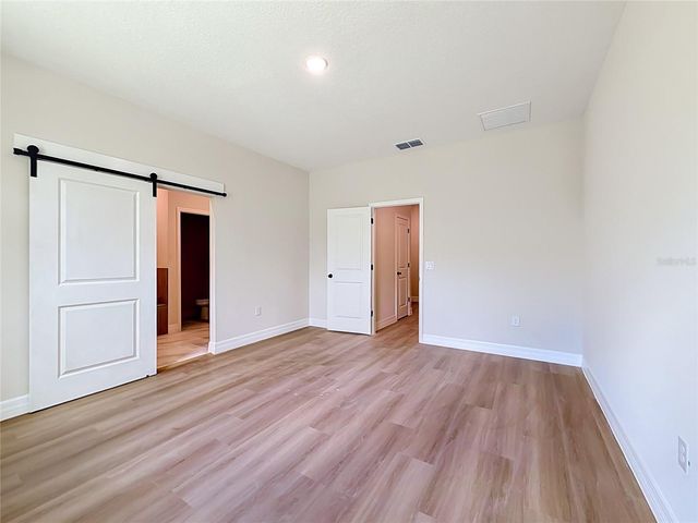 31825 NUTMEG AVENUE, Eustis, FL 32736