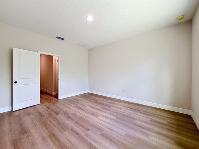 31825 NUTMEG AVENUE, Eustis, FL 32736