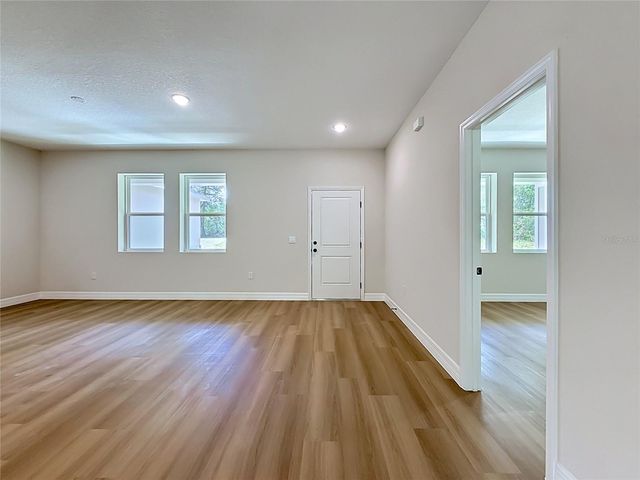 31825 NUTMEG AVENUE, Eustis, FL 32736