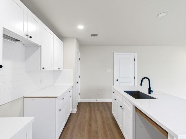 1006 4th Street, Hempstead, TX 77445