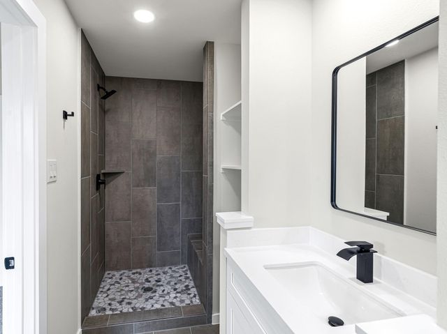 1006 4th Street, Hempstead, TX 77445