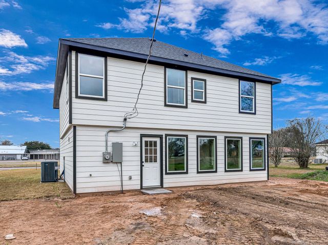 1006 4th Street, Hempstead, TX 77445