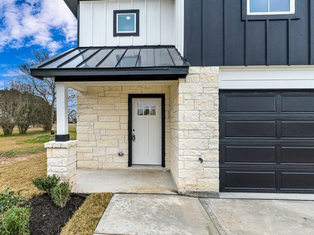 1006 4th Street, Hempstead, TX 77445