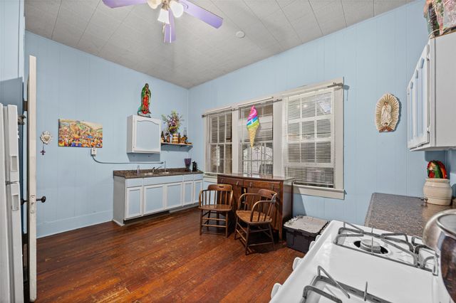 11002 Highway Fm 969 RD, Austin, TX 78724