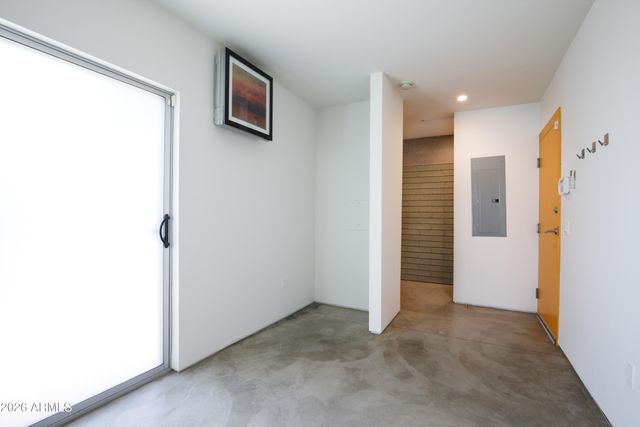 1145 E WHITTON Avenue 1008, Phoenix, AZ 85014