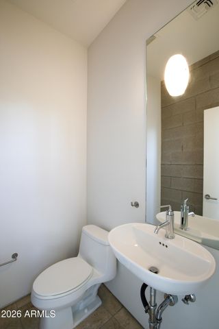 1145 E WHITTON Avenue 1008, Phoenix, AZ 85014