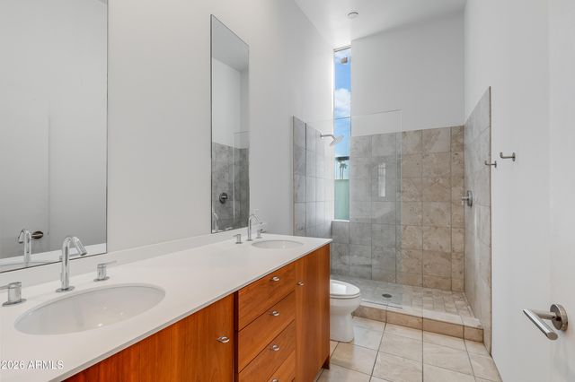 1145 E WHITTON Avenue 1008, Phoenix, AZ 85014